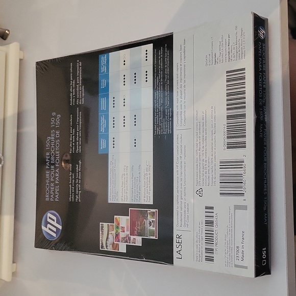 Hp Brochure Paper, 150 sheets - Picture 2 of 2